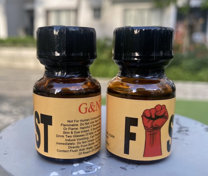 Popper Fist vàng 10ml Mỹ kích thích khoái cảm mới mẻ
