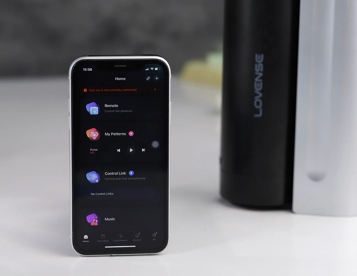 Âm đạo giả Lovense Solace Pro AI kết nối app rung mạnh mẽ