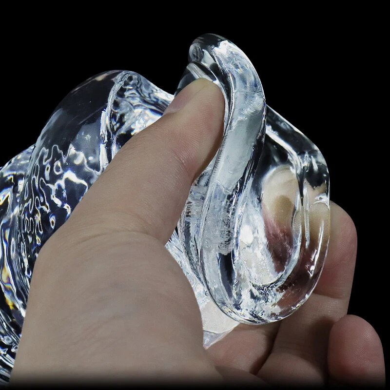 Dương vật giả cá sấu trong suốt dính tường silicon xoáy nổi mềm mại