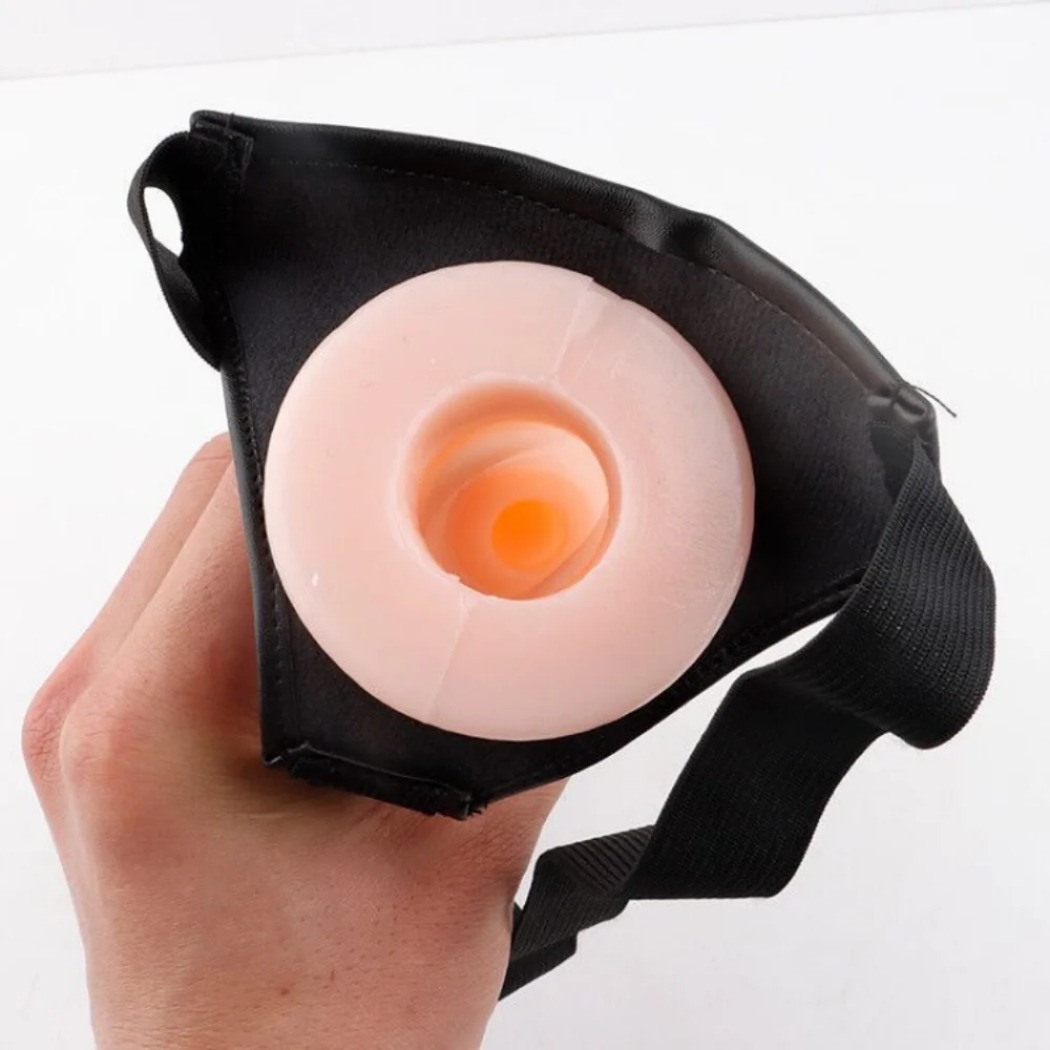 Dương vật giả dây đeo rỗng ruột silicon mềm cho les