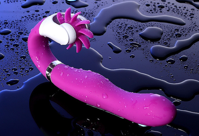 Dương vật giả Chi Dave kèm lưỡi liếm rung xoay bú mút