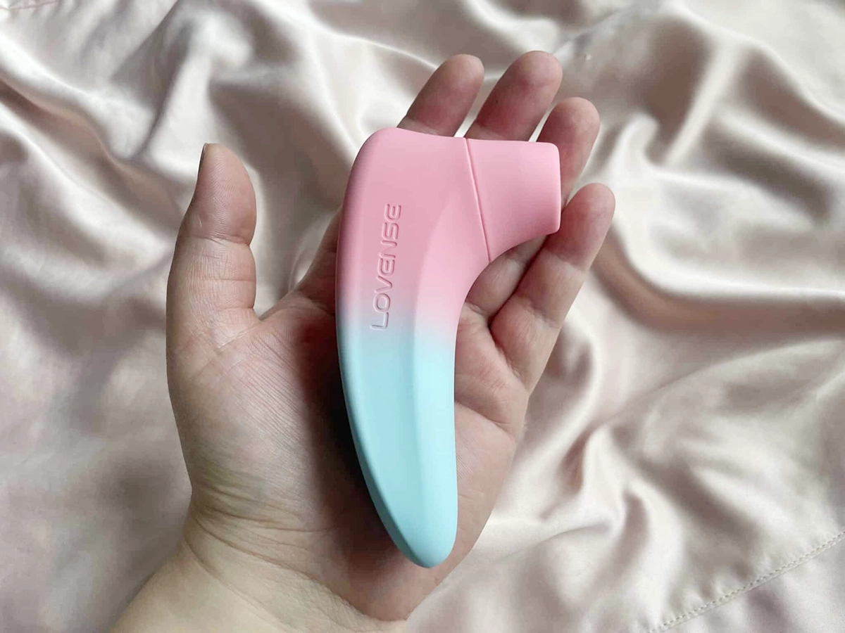 Lovense Tenera 2 máy bú hút âm vật điều khiển qua App