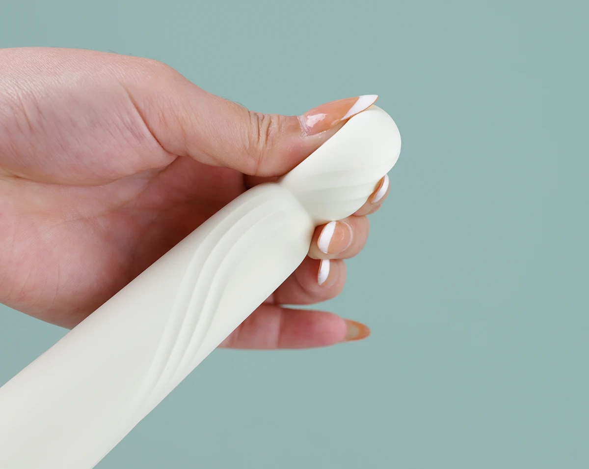 Chày rung Tenga Iroha Rin+ Nhật 6 chế độ rung êm dịu yêu thích